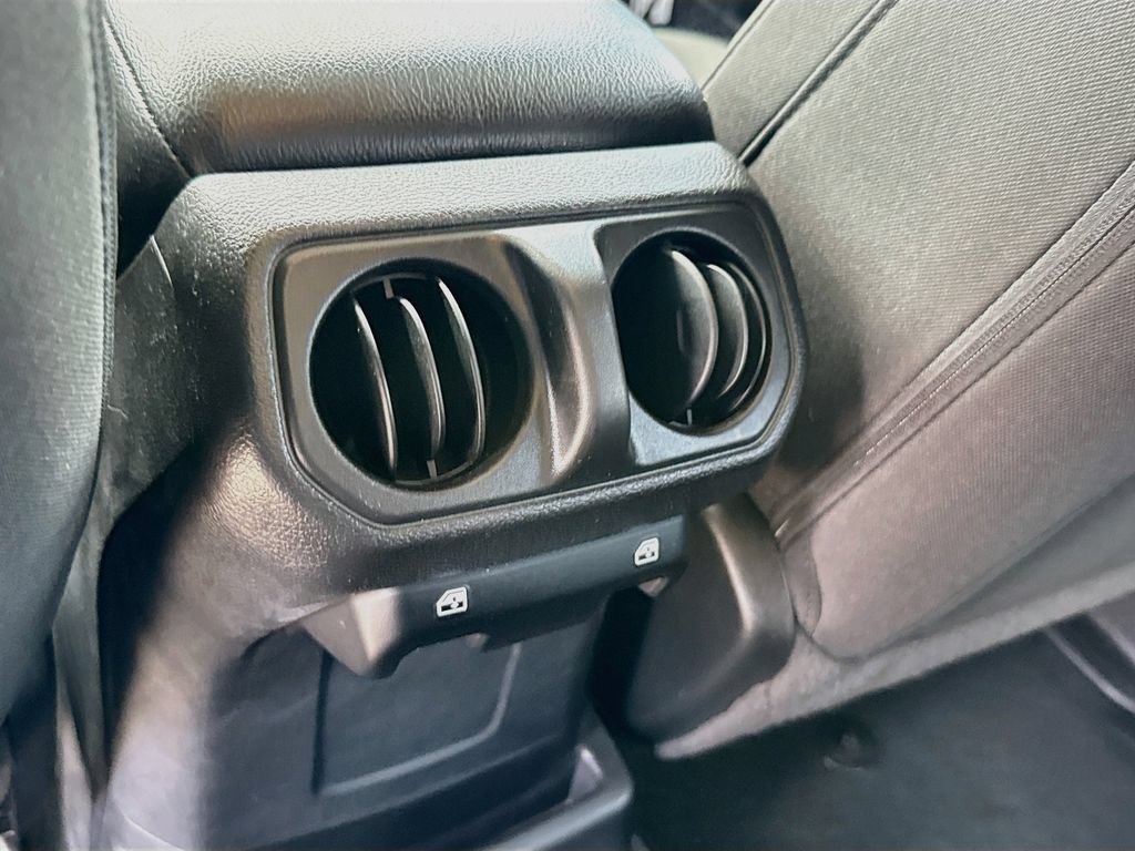 Certified 2023 Jeep Wrangler Unlimited AWD/4WD image 28