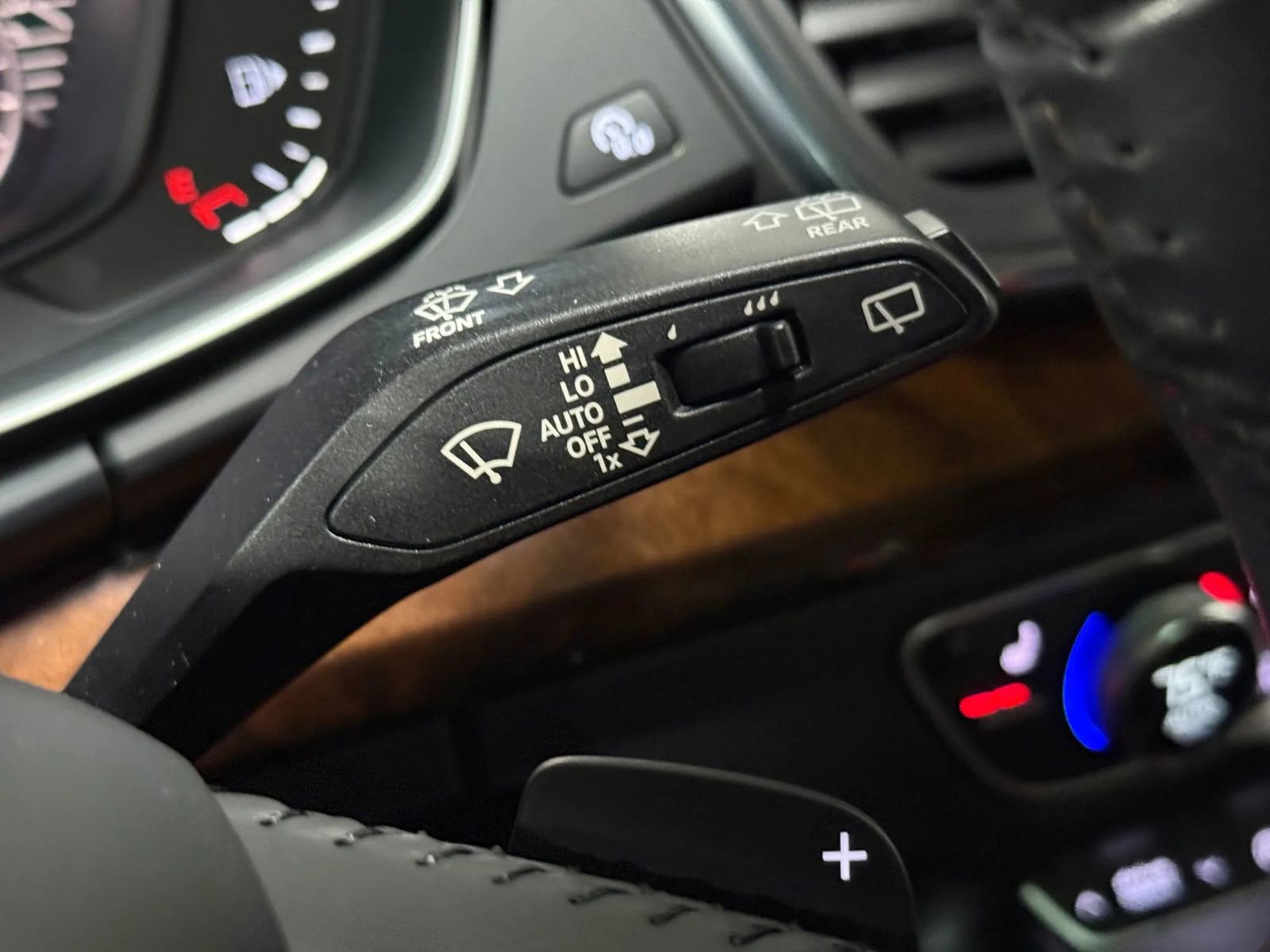 Used 2018 Audi Q5 2.0T Premium Plus w/ Premium Plus Package AWD/4WD image 26