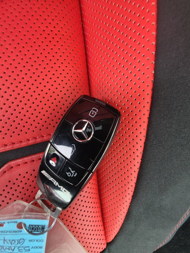 Used 2023 Mercedes-Benz GLE 53 AMG 4MATIC image 34