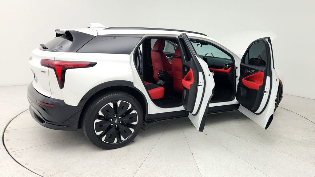 Certified 2024 Chevrolet Blazer EV RS image 13