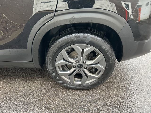 Used 2024 Kia Seltos LX image 11