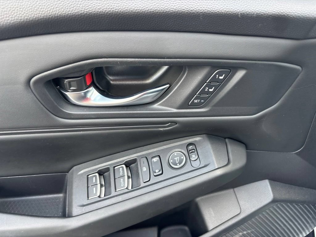 Used 2023 Honda Accord EX-L image 15