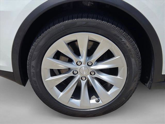 Used 2020 Tesla Model X Long Range AWD/4WD image 23