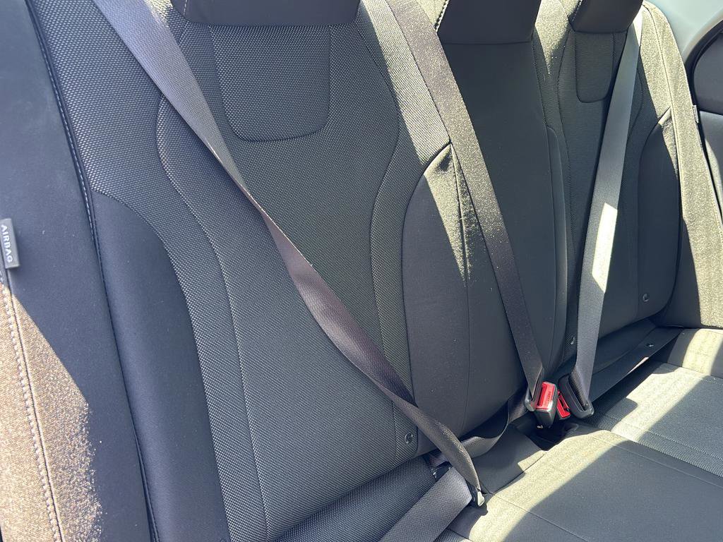 Certified 2025 Hyundai Elantra SE image 41