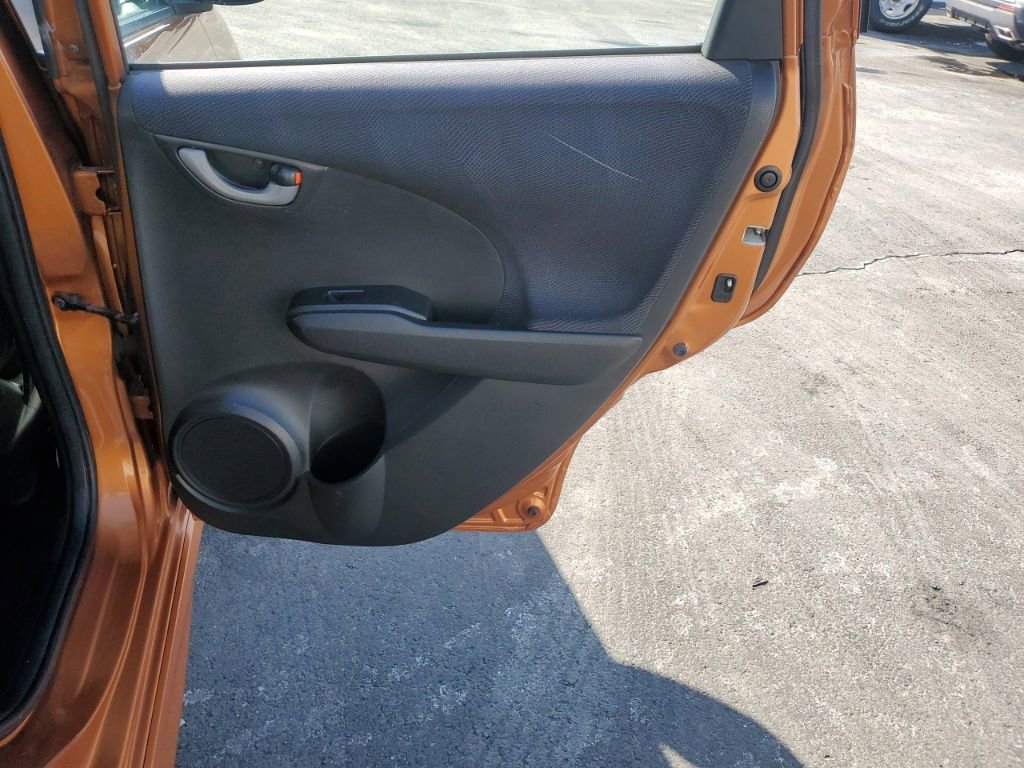 Used 2010 Honda Fit Sport image 21