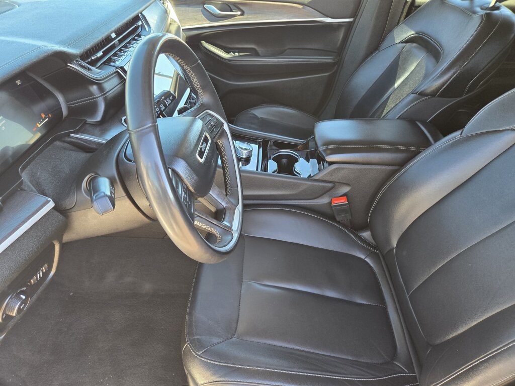 Used 2023 Jeep Grand Cherokee Limited AWD/4WD image 8