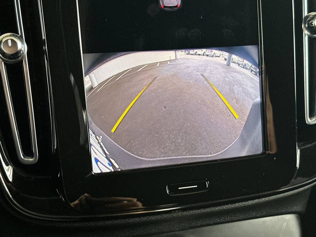 Certified 2023 Volvo XC40 Recharge Ultimate AWD/4WD image 19