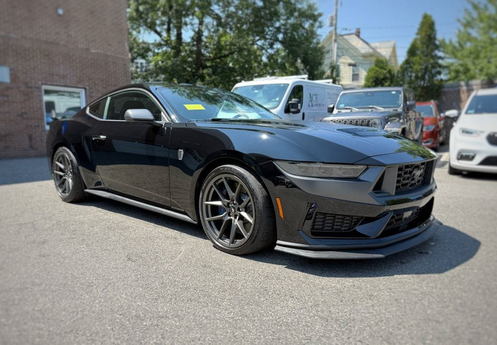 Used 2025 Ford Mustang Dark Horse w/ Dark Horse Handlin Package RWD image 3