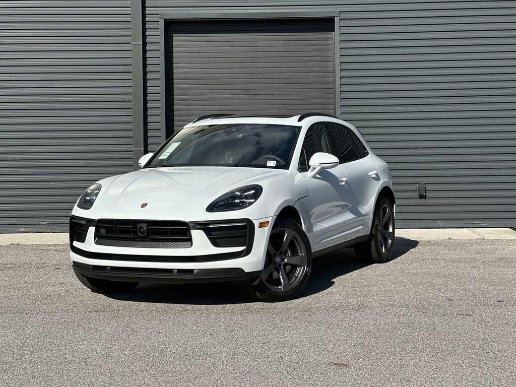 New 2026 Porsche Macan image 1