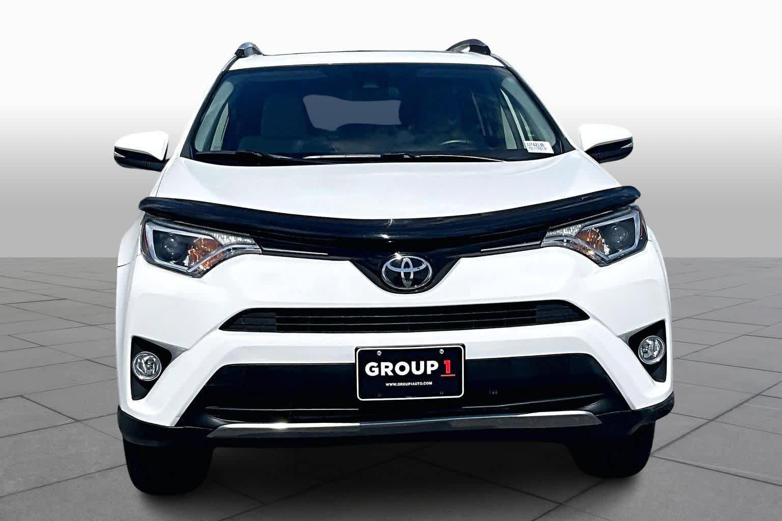 Used 2018 Toyota RAV4 XLE image 4