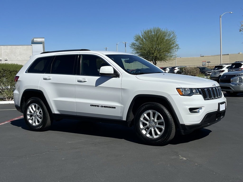 Used 2021 Jeep Grand Cherokee Laredo