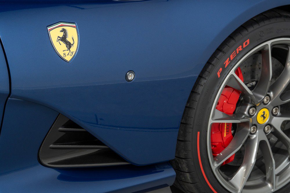 Certified 2022 Ferrari 812 Competizione image 29