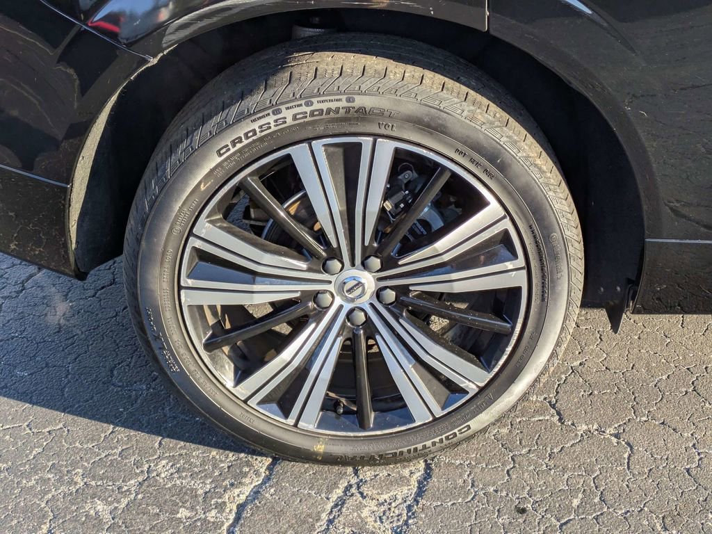 Used 2023 Volvo XC60 B5 Ultimate image 11