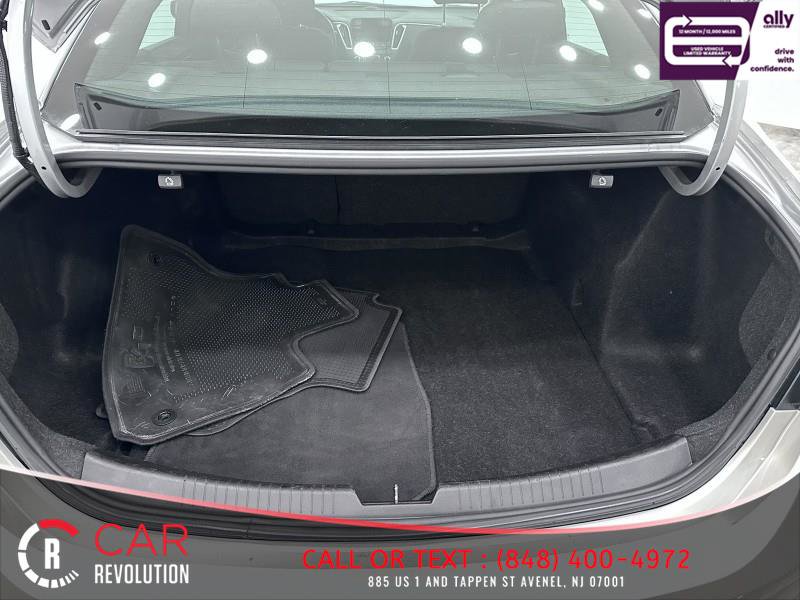 Used 2022 Chevrolet Malibu LT image 9