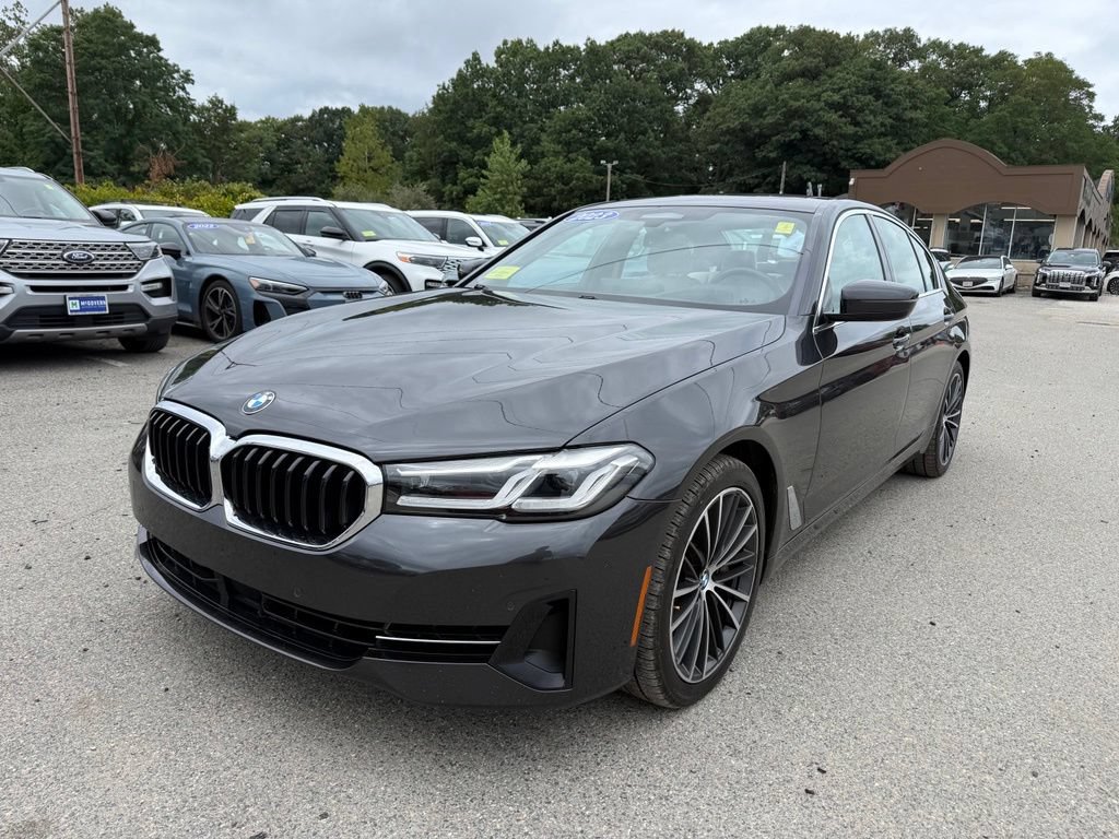 Used 2023 BMW 540i xDrive w/ Premium Package AWD/4WD image 2
