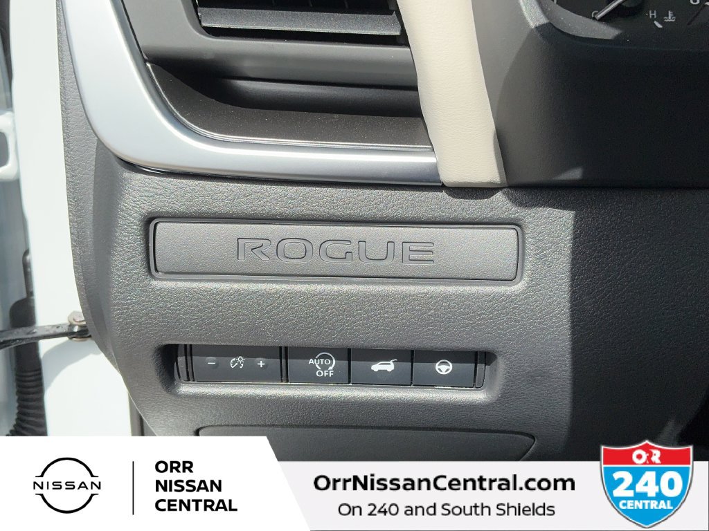 New 2027 Nissan Rogue Dark Armor FWD image 19