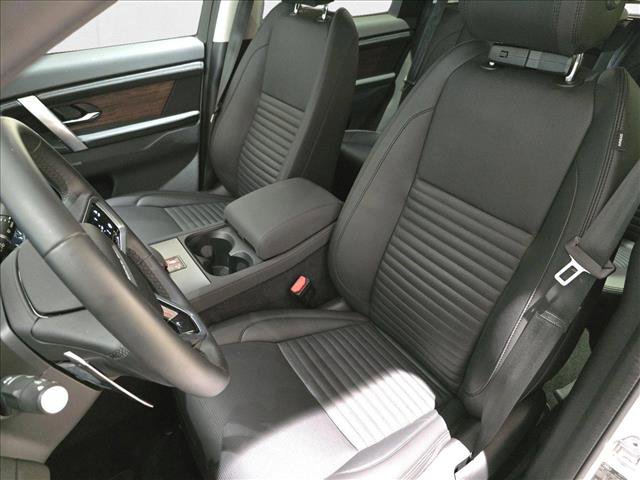 Used 2024 Land Rover Discovery Sport S image 16