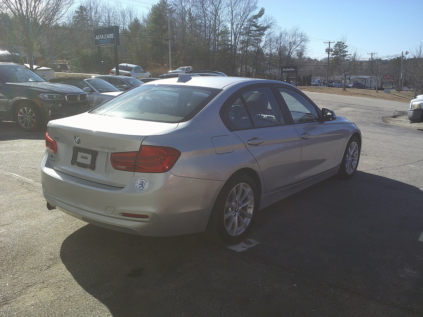 Used 2016 BMW 320i xDrive Sedan image 4