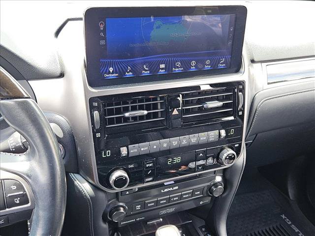 Used 2022 Lexus GX 460 Luxury w/ Sport Design Package AWD/4WD image 13