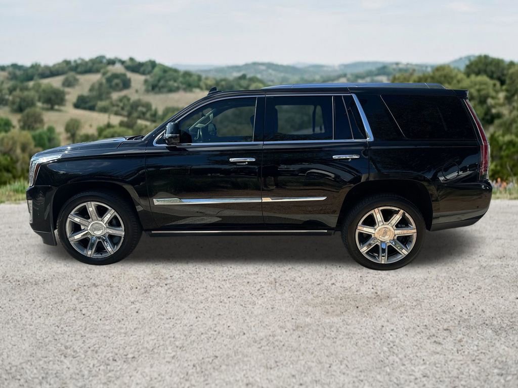 Used 2017 Cadillac Escalade Premium Luxury RWD image 5