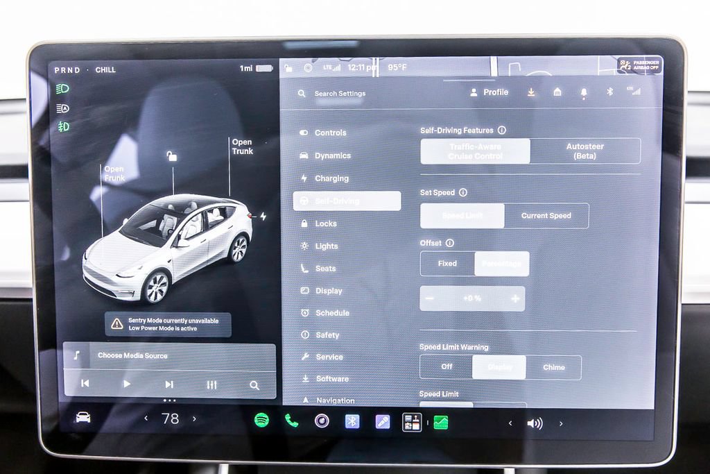 Used 2021 Tesla Model Y 2WD image 23