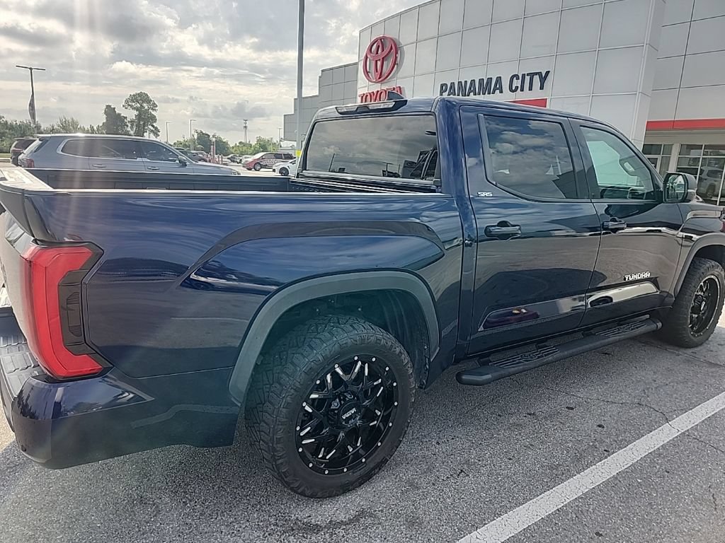 Used 2022 Toyota Tundra SR5 w/ SR5 Premium Package AWD/4WD image 26