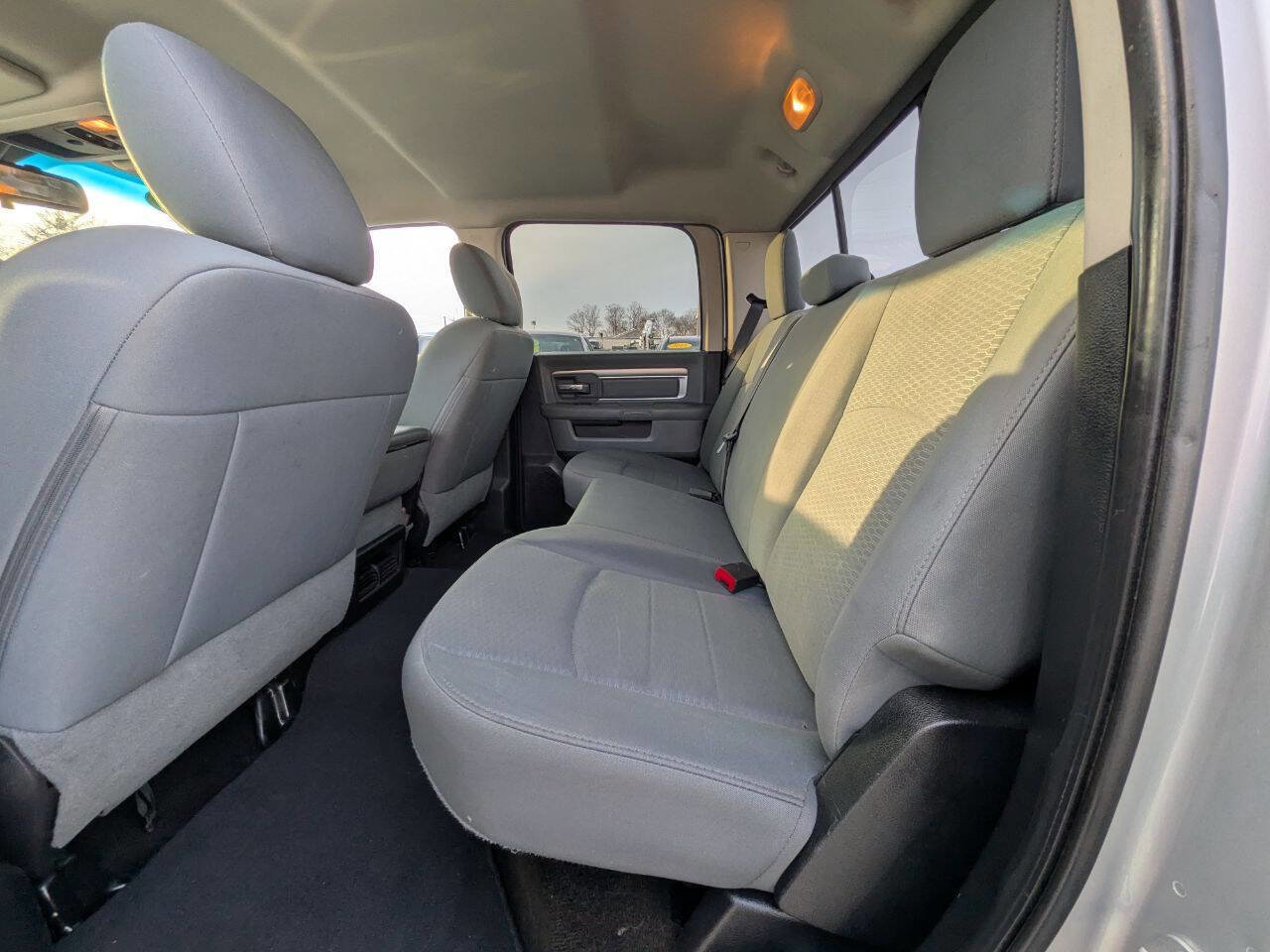 Used 2016 RAM 2500 SLT image 19