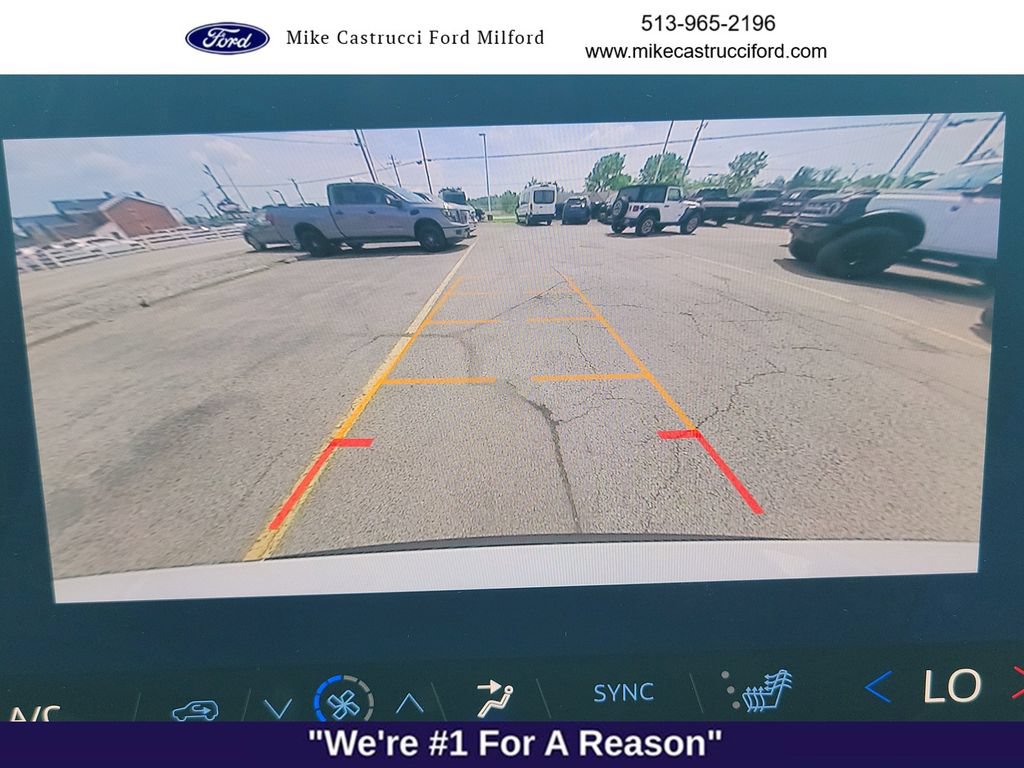 Used 2026 Chevrolet Traverse LT AWD/4WD image 17