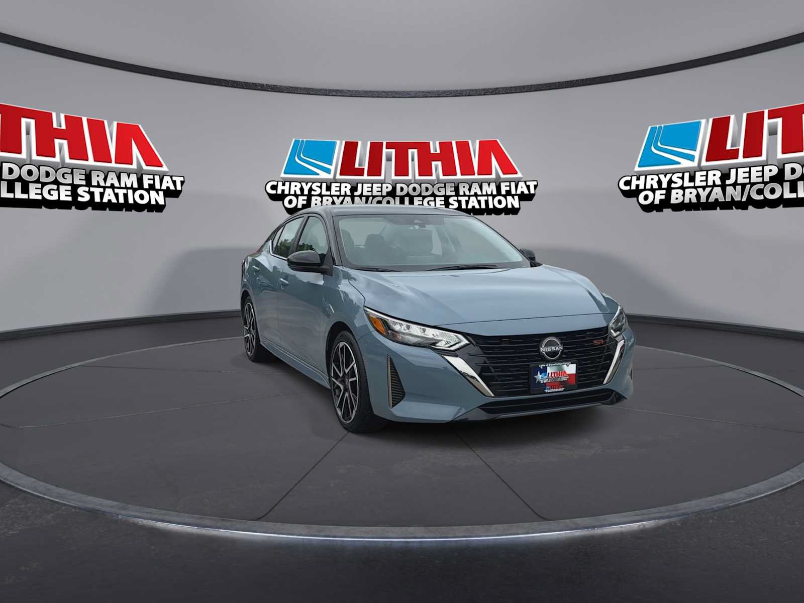 Used 2025 Nissan Sentra SR FWD video 2