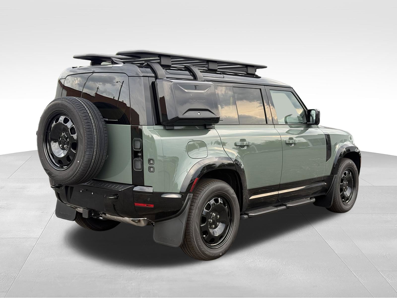 New 2026 Land Rover Defender 110 Trophy Edition AWD/4WD image 6