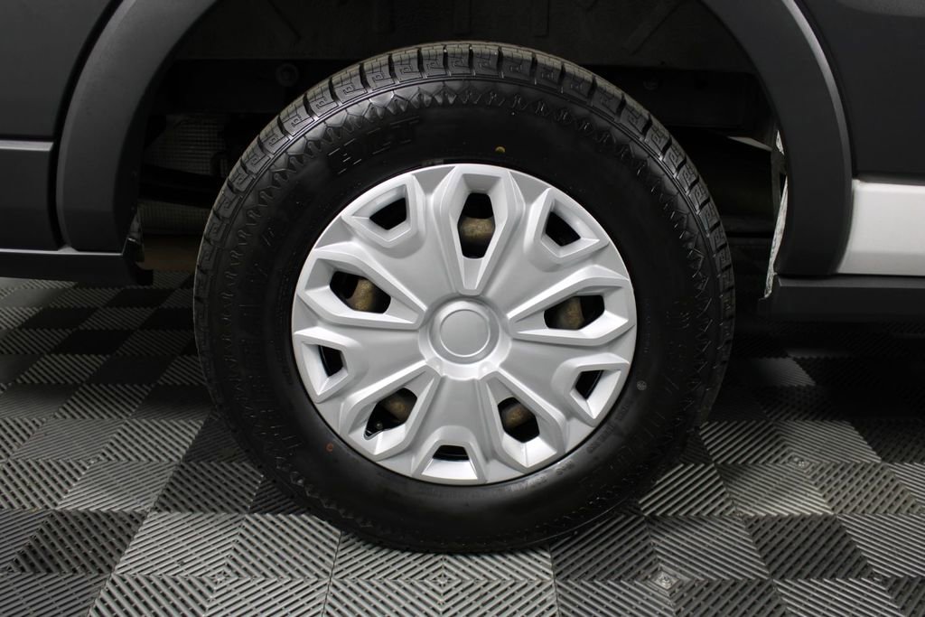 Used 2016 Ford Transit 350 XLT RWD image 9