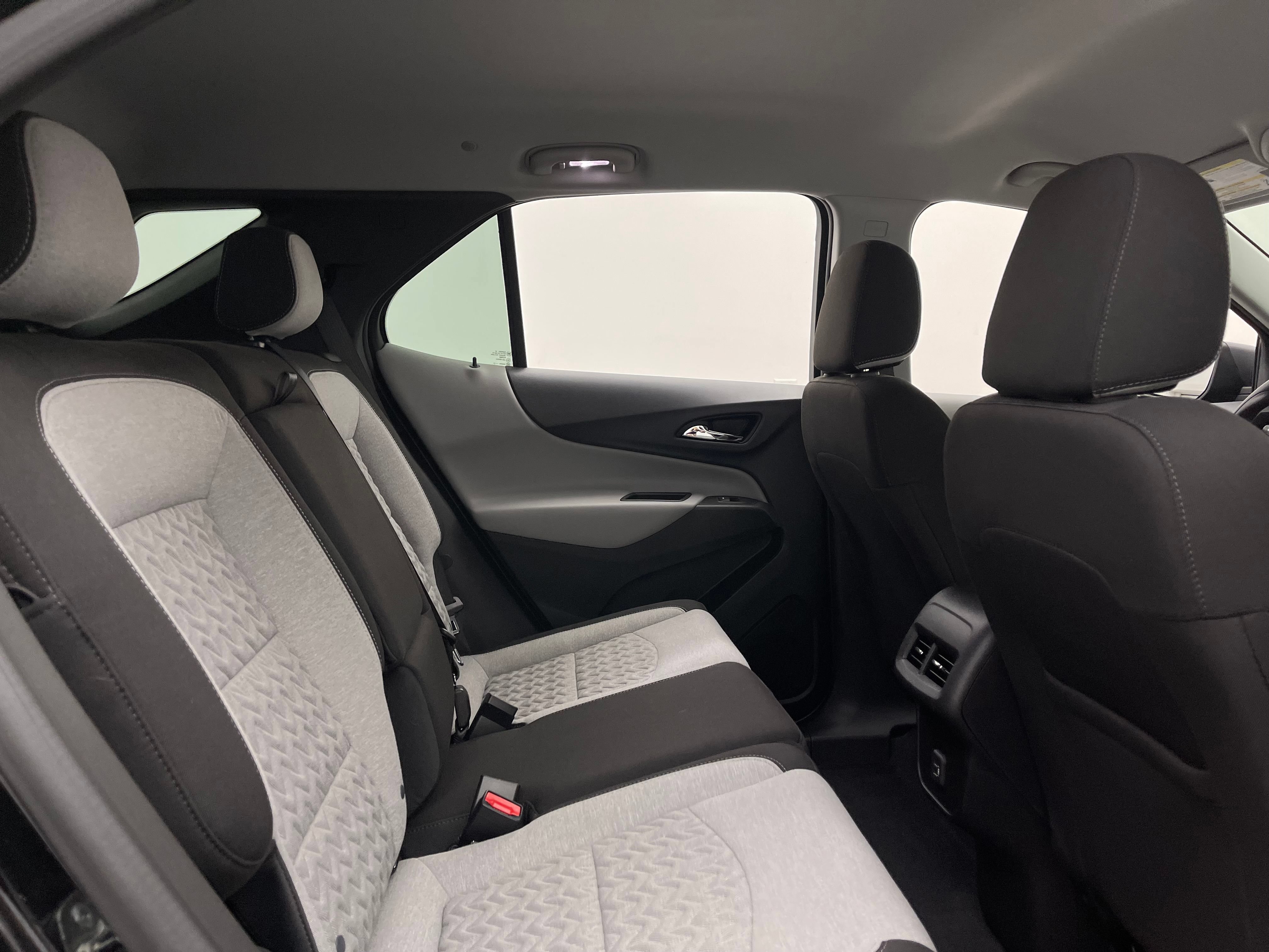Used 2024 Chevrolet Equinox LS FWD image 32