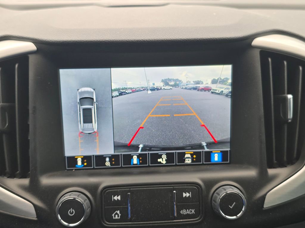Used 2024 GMC Terrain SLT w/ Infotainment Package II AWD/4WD image 26