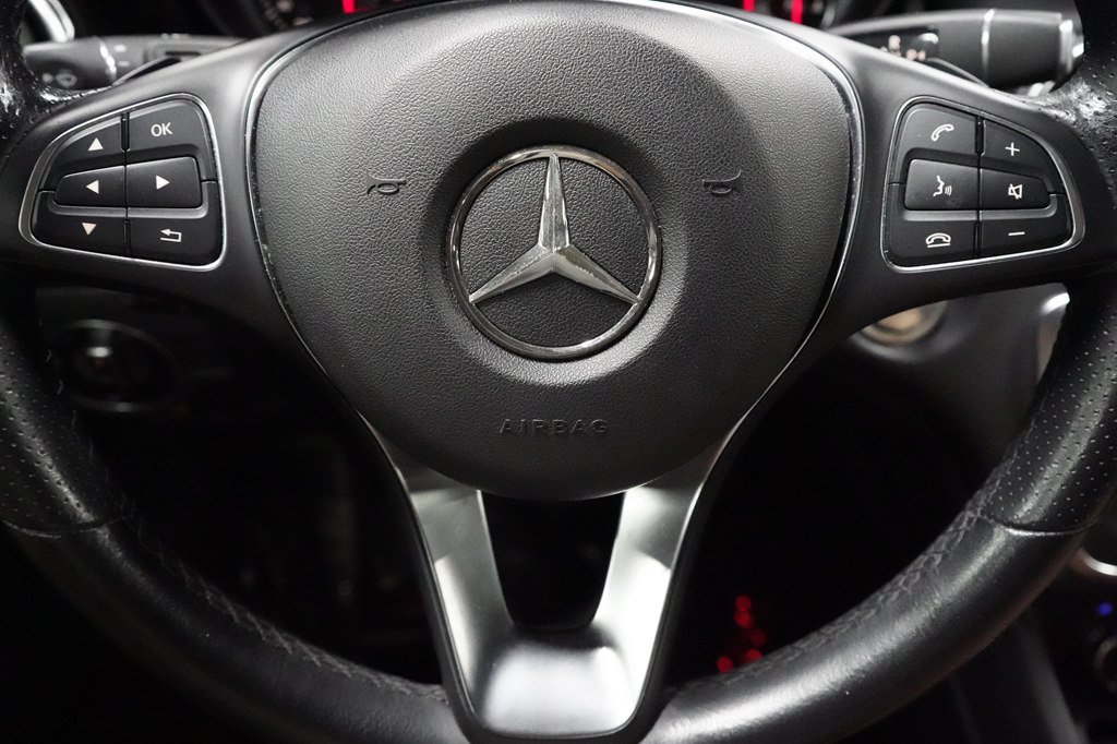 Used 2019 Mercedes-Benz GLA 250 w/ Convenience Package image 13