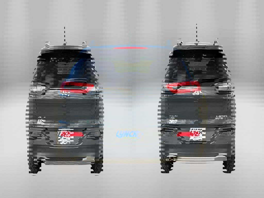 Used 2018 Jeep Cherokee Limited image 3