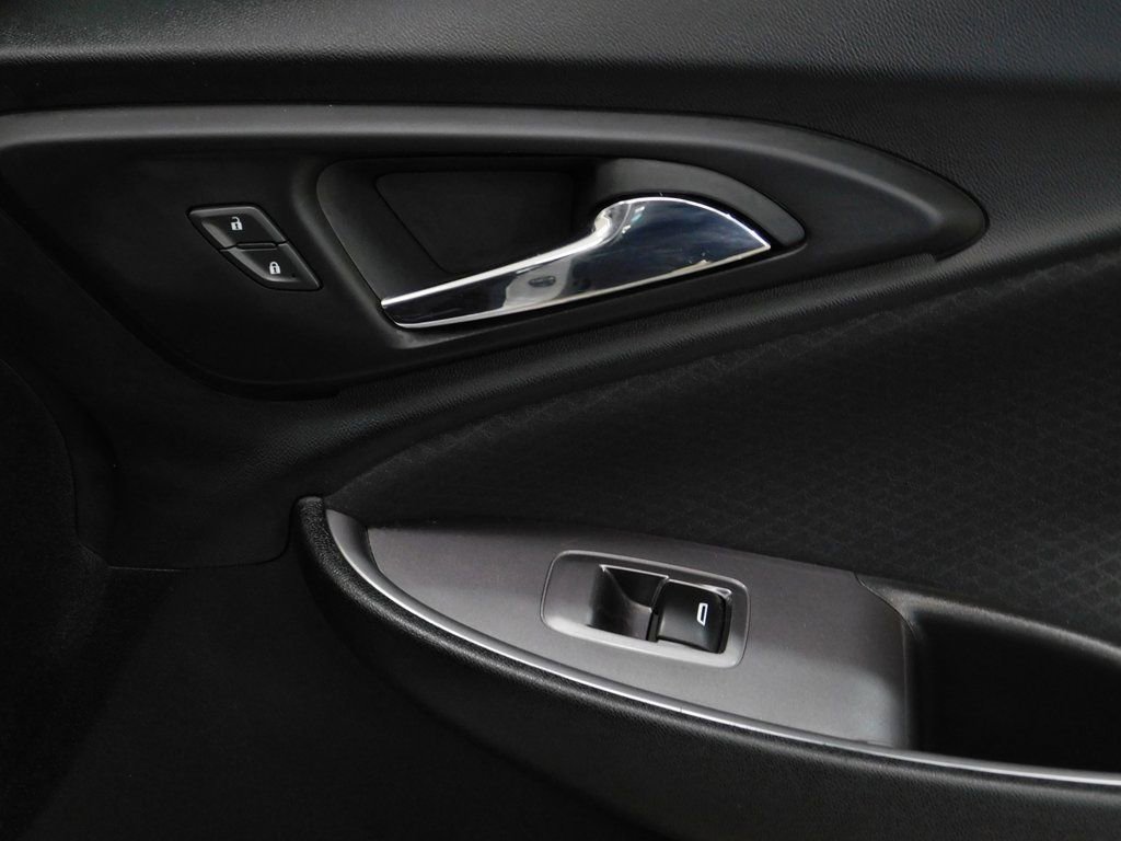 Used 2022 Chevrolet Malibu LT image 92