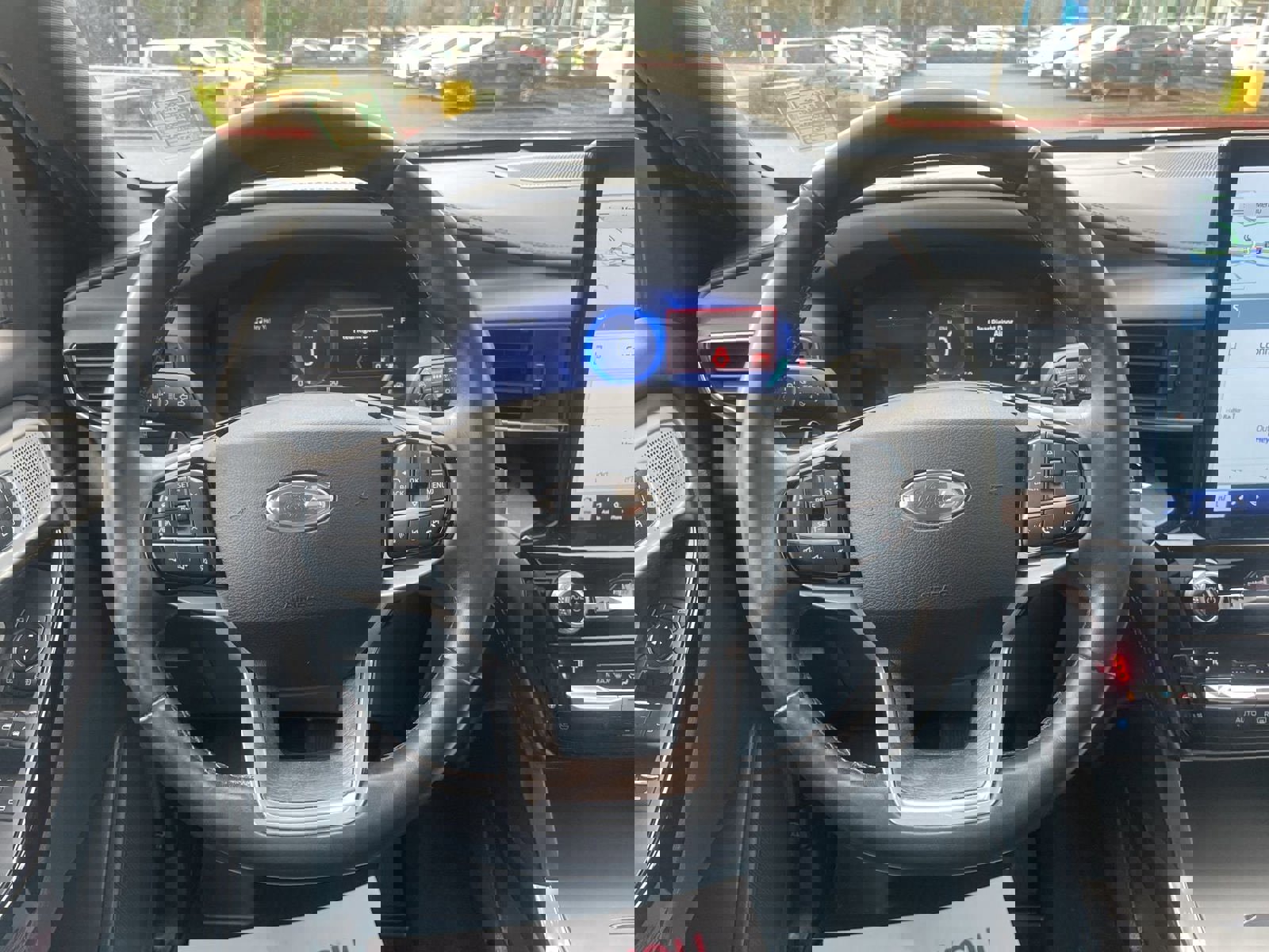 Used 2021 Ford Explorer Platinum w/ Equipment Group 601A AWD/4WD image 23