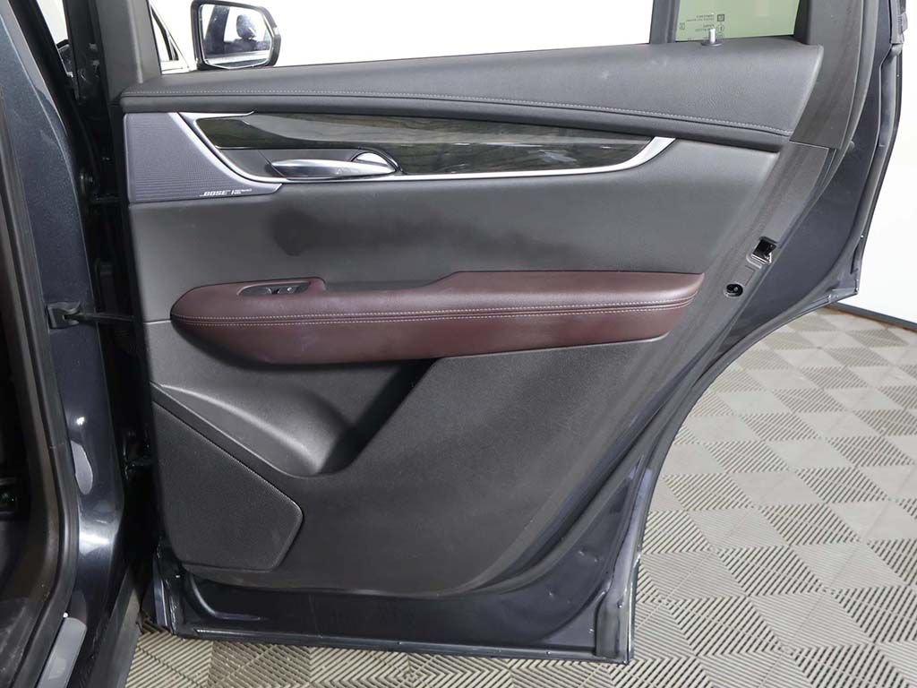 Used 2023 Cadillac XT6 Premium Luxury AWD/4WD image 33