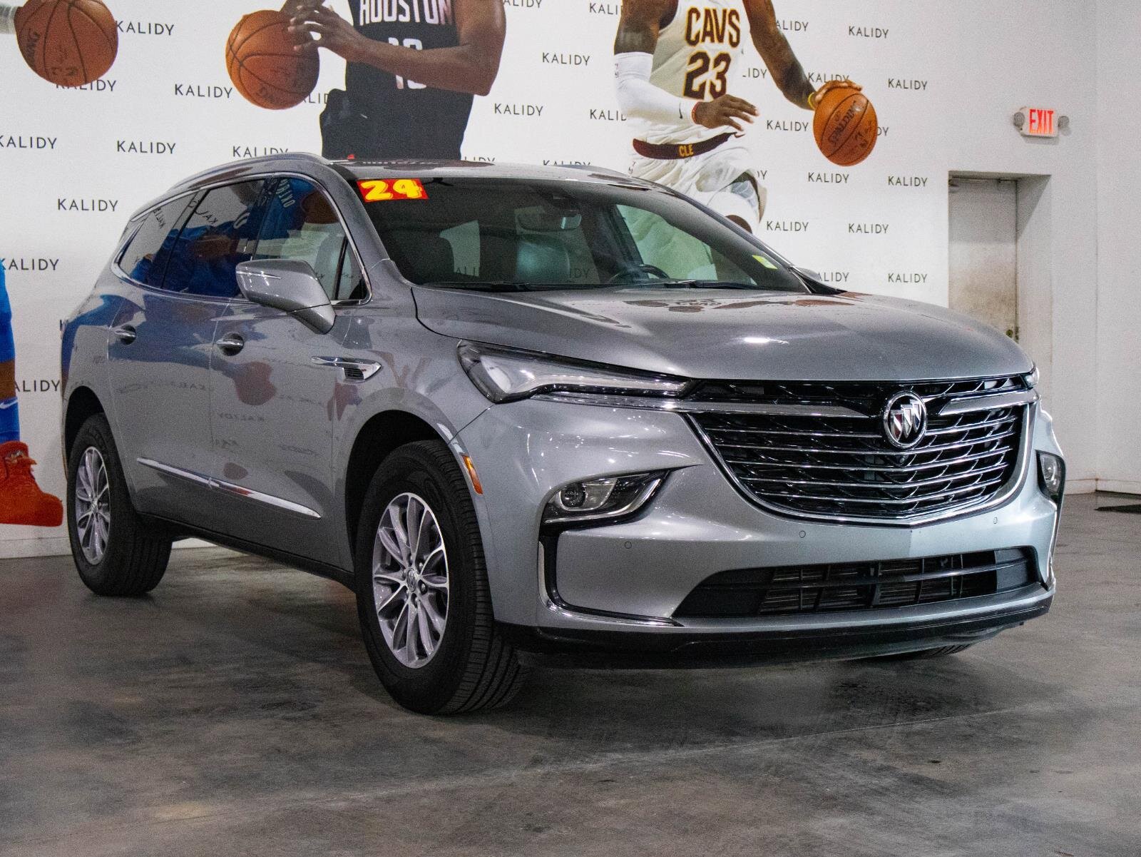Used 2024 Buick Enclave Premium image 19