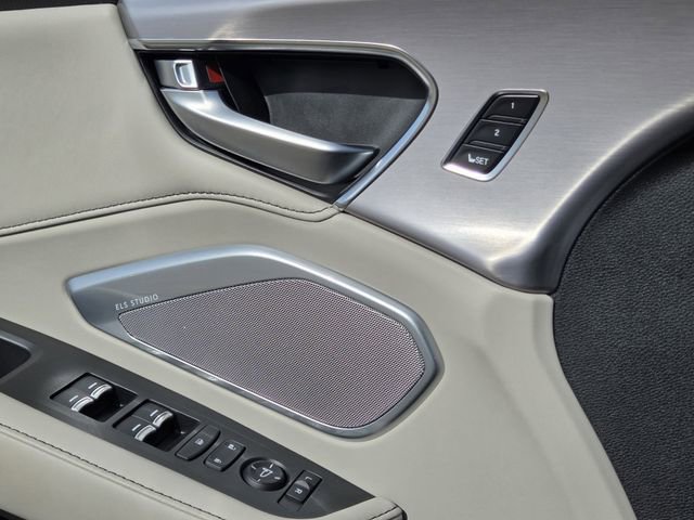 Certified 2025 Acura RDX SH-AWD w/ Technology Package image 19