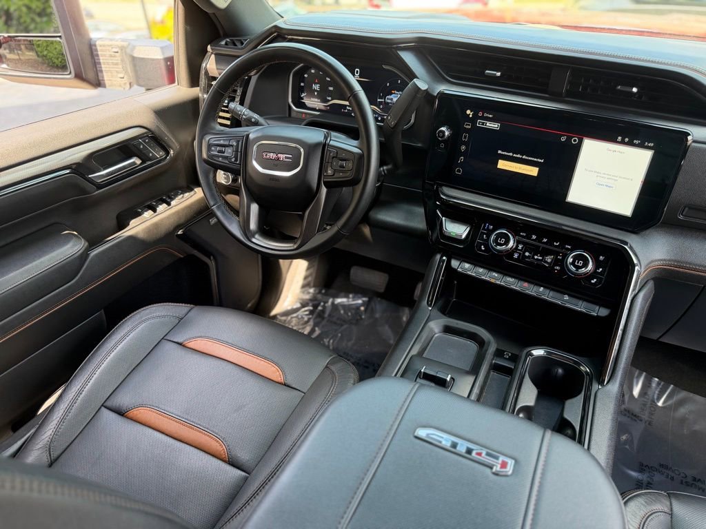 Used 2024 GMC Sierra 2500 AT4 w/ Technology Package AWD/4WD image 42