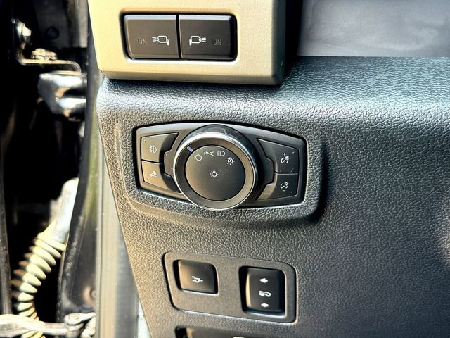 Used 2022 Ford F250 Lariat w/ Lariat Ultimate Package AWD/4WD image 14
