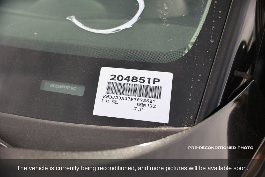 Used 2023 Kia Soul LX w/ LX Technology Package image 19