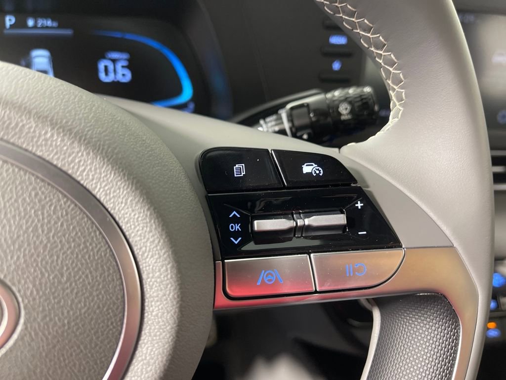 New 2025 Hyundai Elantra Sport image 29