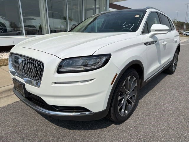 Certified 2022 Lincoln Nautilus Reserve w/ Luxury Package image 11