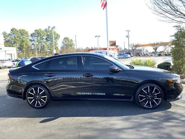 Used 2025 Honda Accord Touring image 9