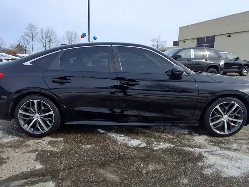 Used 2023 Honda Civic Touring image 9