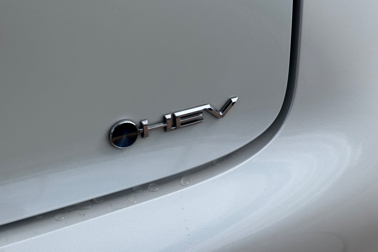 Used 2024 Toyota Prius LE FWD image 33