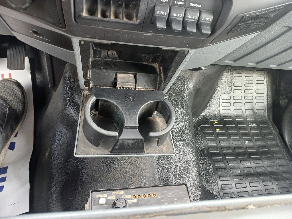 Used 2011 Ford F250 XL image 36