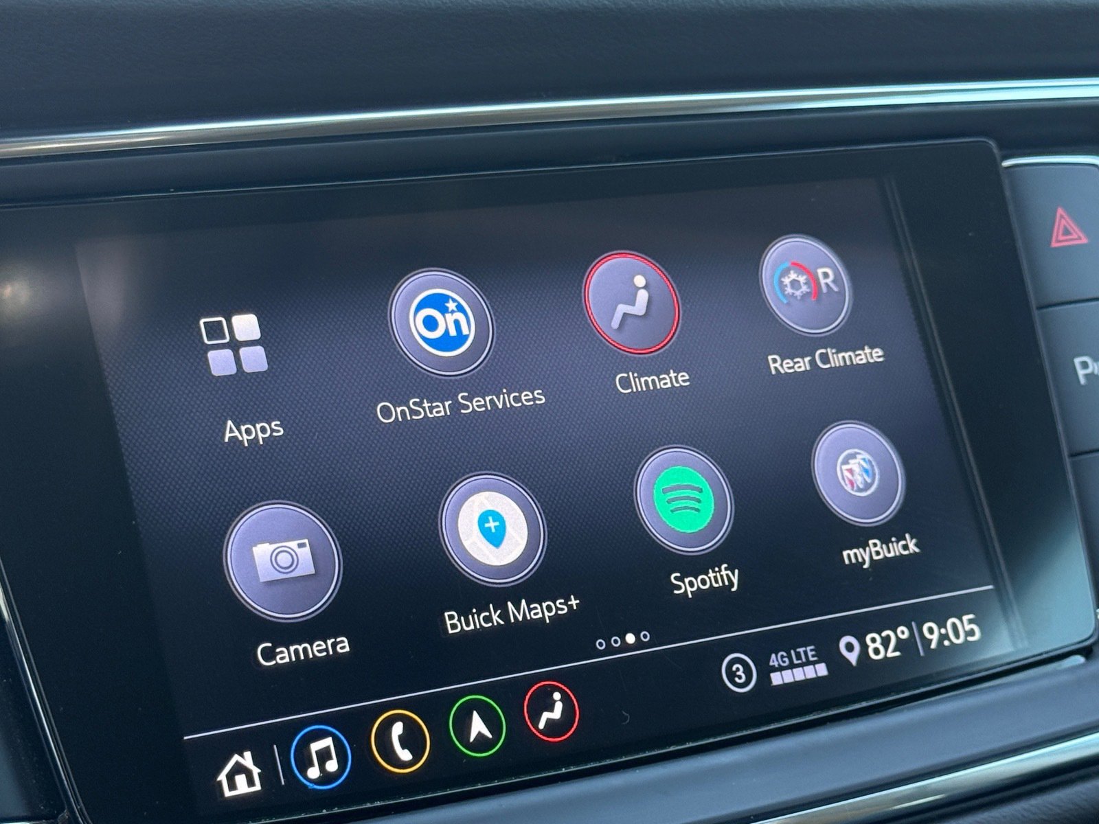 Used 2021 Buick Enclave Avenir w/ Avenir Technology Package FWD image 17